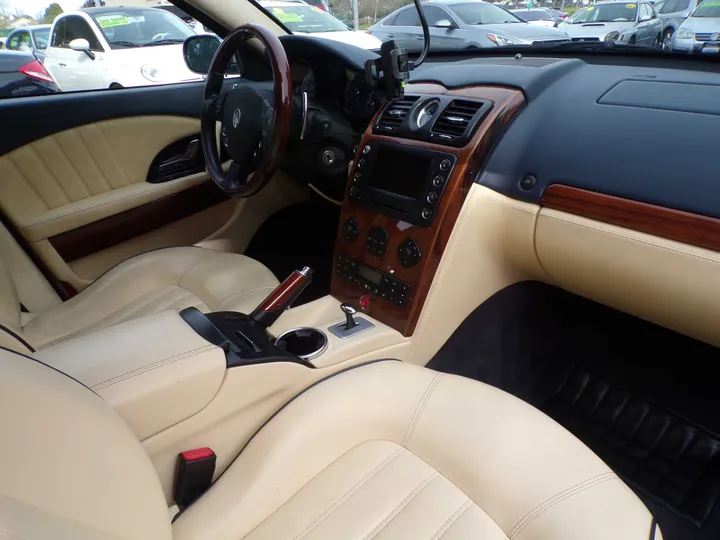 2005 MASERATI QUATTROPORTE Image 18