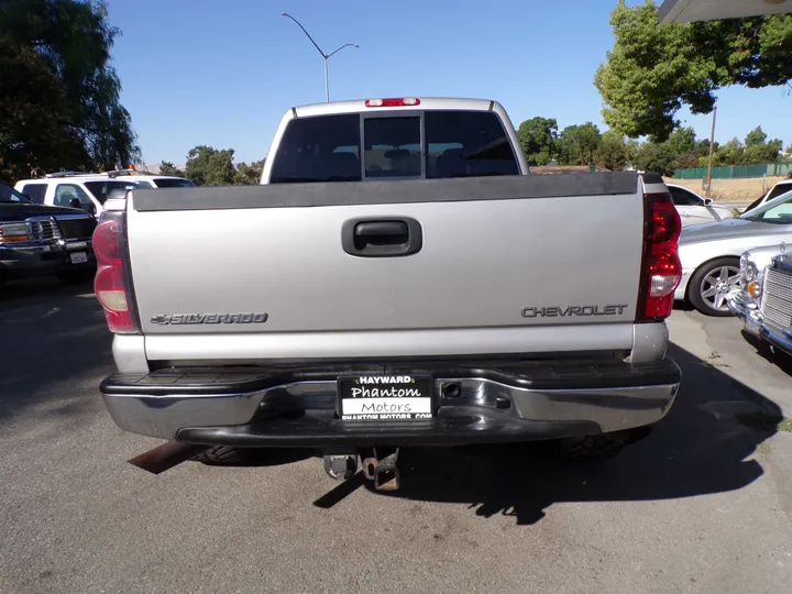 BEIGE, 2005 CHEVROLET SILVERADO 1500 CREW CAB Image 6