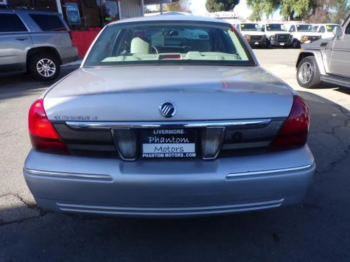 GRAY, 2009 MERCURY GRAND MARQUIS Image 5