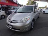 SILVER, 2008 TOYOTA SIENNA Thumnail Image 2