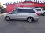 SILVER, 2008 TOYOTA SIENNA Thumnail Image 3