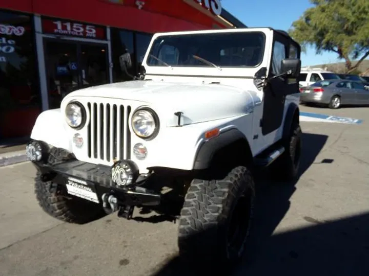 WHITE, 1985 JEEP CJ7 Image 2