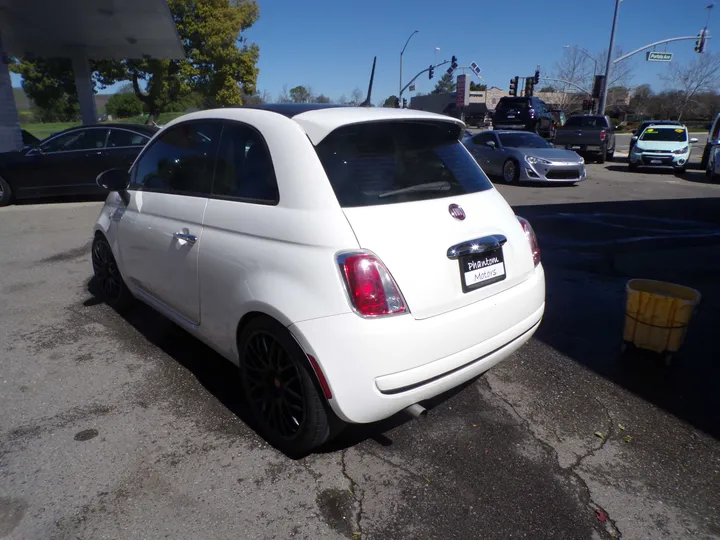 2013 FIAT 500 Image 5