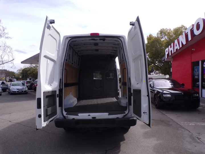 2021 NISSAN NV2500 HD CARGO Image 15