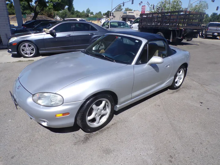 SILVER, 1999 MAZDA MX-5 MIATA Image 1