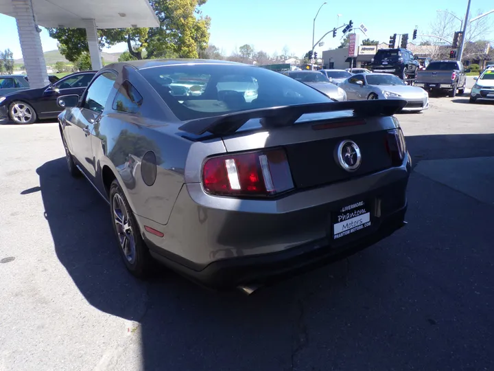 2010 FORD MUSTANG Image 7