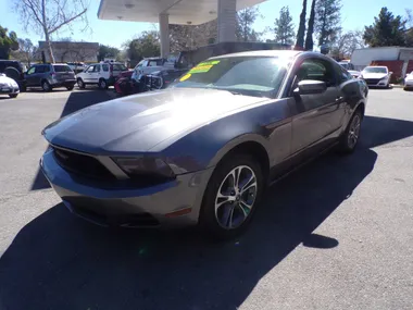 2010 FORD MUSTANG Image 3