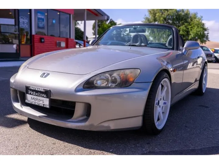 GRAY, 2004 HONDA S2000 Image 1