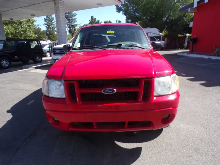 RED, 2005 FORD EXPLORER SPORT TRAC Image 3