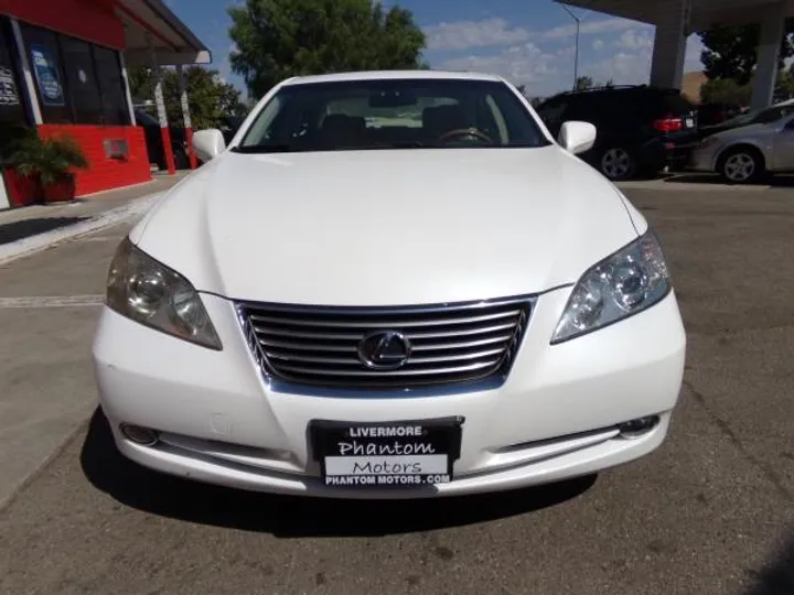 WHITE, 2007 LEXUS ES 350 Image 8