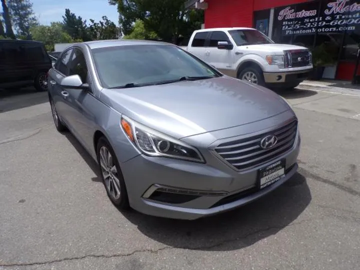 SILVER, 2015 HYUNDAI SONATA Image 3