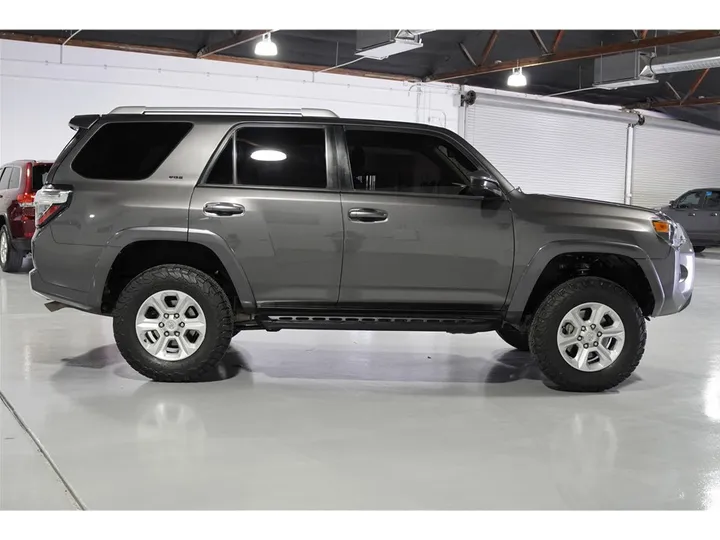 GRAY, 2016 TOYOTA 4RUNNER Image 6