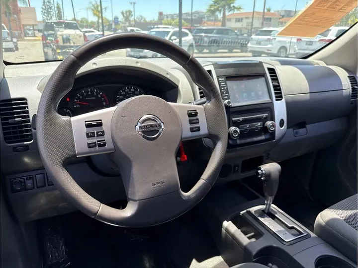 GRAY, 2019 NISSAN FRONTIER CREW CAB Image 14