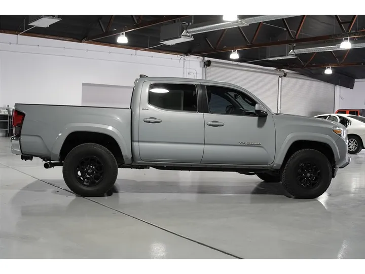 GRAY, 2019 TOYOTA TACOMA DOUBLE CAB Image 6