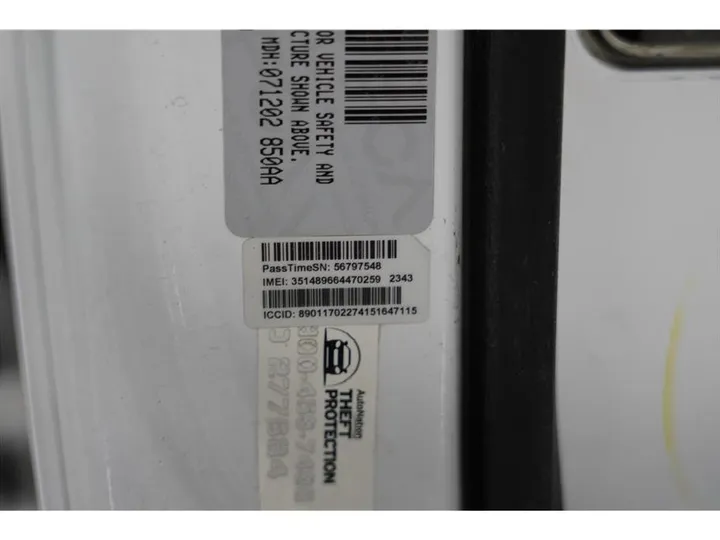 WHITE, 2017 JEEP CHEROKEE Image 31
