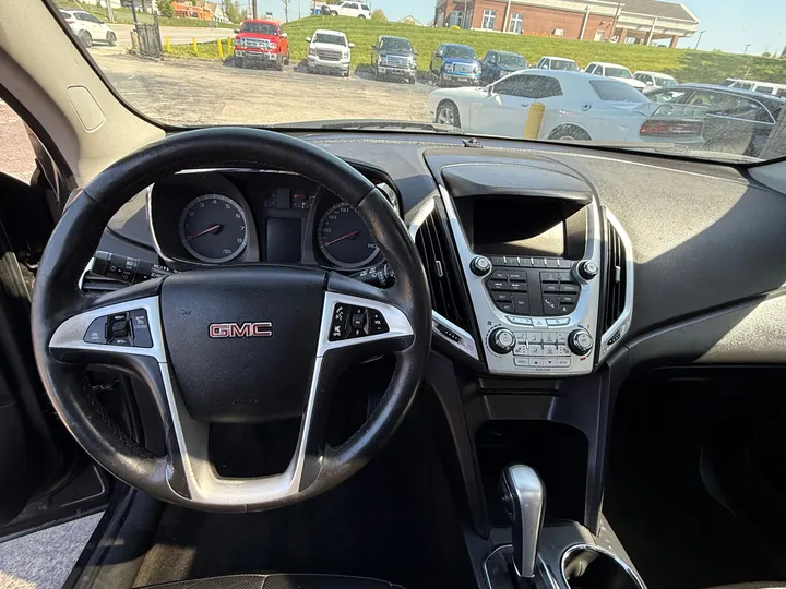 GRAY, 2015 GMC TERRAIN Image 12