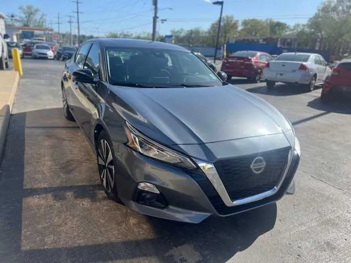 GRAY, 2020 NISSAN ALTIMA Image 4