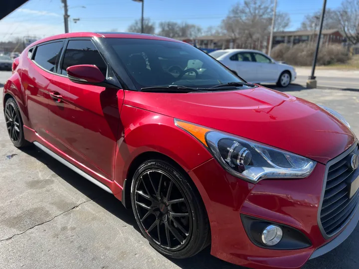 RED, 2016 HYUNDAI VELOSTER Image 6