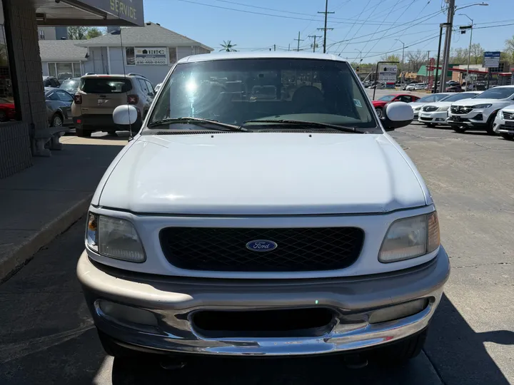 WHITE, 1997 FORD F150 SUPER CAB Image 8