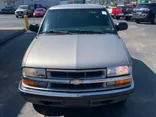 GOLD, 2002 CHEVROLET S10 CREW CAB Thumnail Image 4