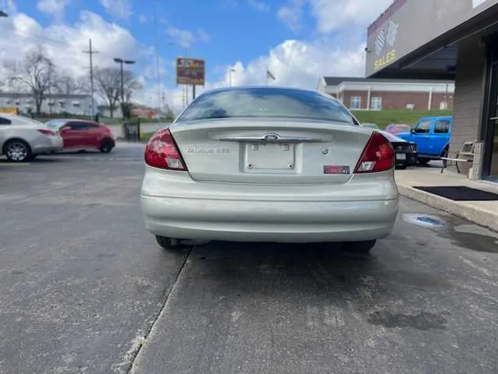 GOLD, 2003 FORD TAURUS Image 14