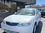 WHITE, 2002 TOYOTA CAMRY Thumnail Image 2