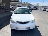 WHITE, 2002 TOYOTA CAMRY Thumnail Image 3