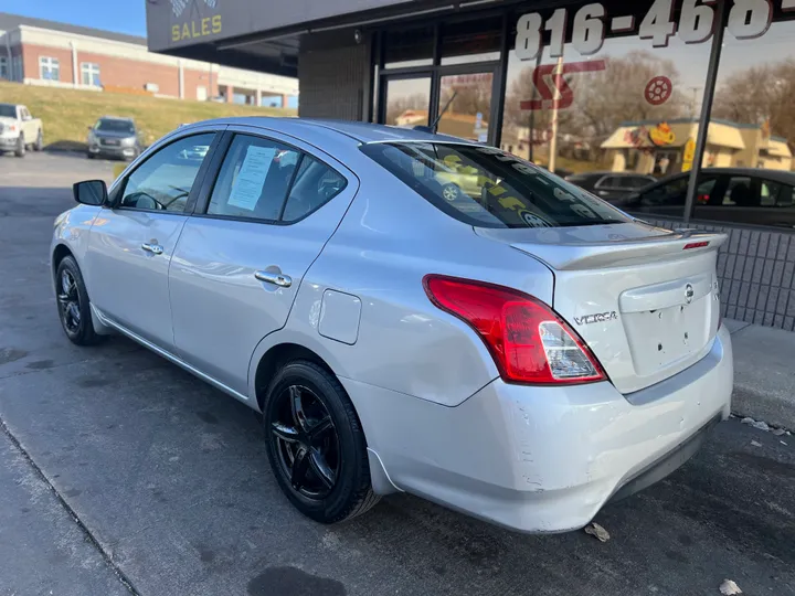 SILVER, 2019 NISSAN VERSA Image 3