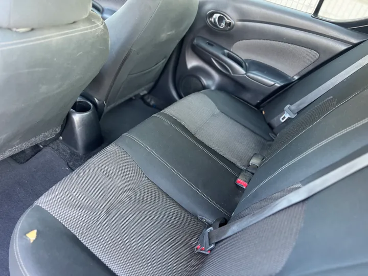 SILVER, 2019 NISSAN VERSA Image 25