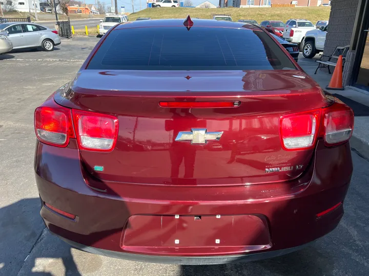 RED, 2015 CHEVROLET MALIBU Image 3