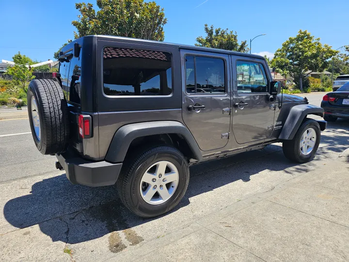 GRAY, 2018 JEEP WRANGLER UNLIMITED Image 6