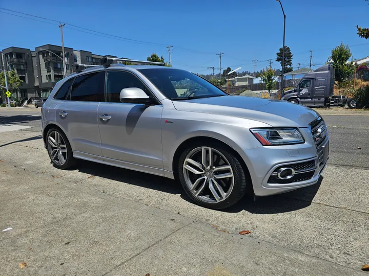 GRAY, 2016 AUDI SQ5 Image 8