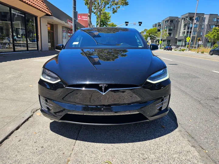 BLACK, 2017 TESLA MODEL X Image 2