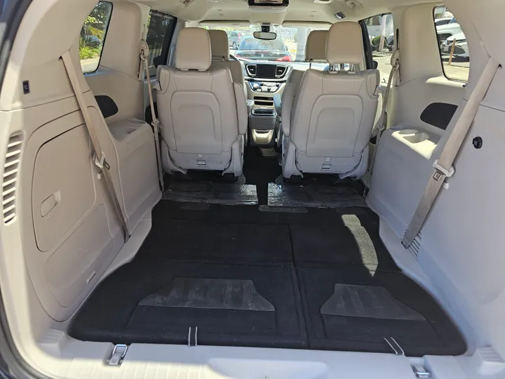 BEIGE, 2018 CHRYSLER PACIFICA HYBRID Image 13