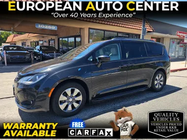 BEIGE, 2018 CHRYSLER PACIFICA HYBRID Image 