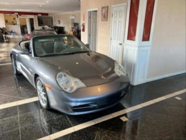 SILVER, 2002 PORSCHE 911 Image 16