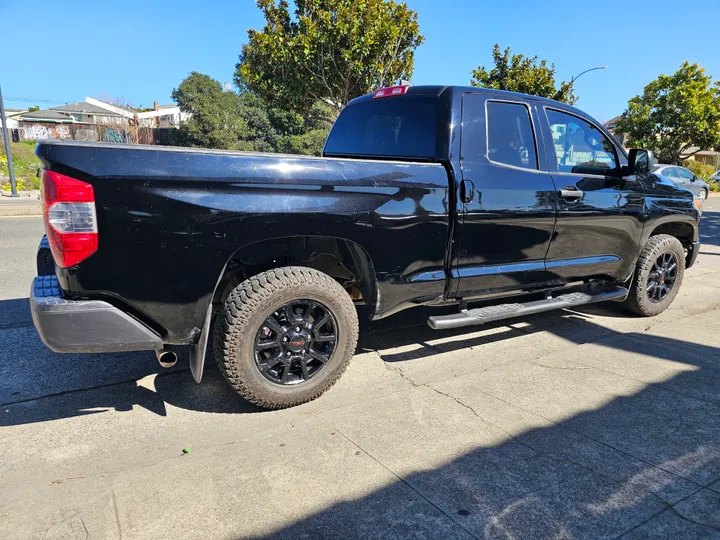 BLACK, 2020 TOYOTA TUNDRA DOUBLE CAB Image 7