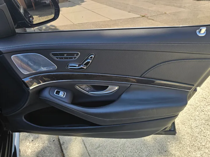 BLACK, 2015 MERCEDES-BENZ S-CLASS Image 23