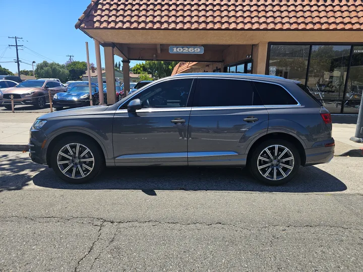 BEIGE, 2019 AUDI Q7 Image 3