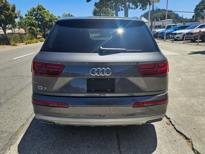 BEIGE, 2019 AUDI Q7 Image 5