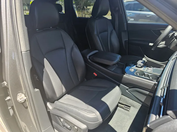 BEIGE, 2019 AUDI Q7 Image 20