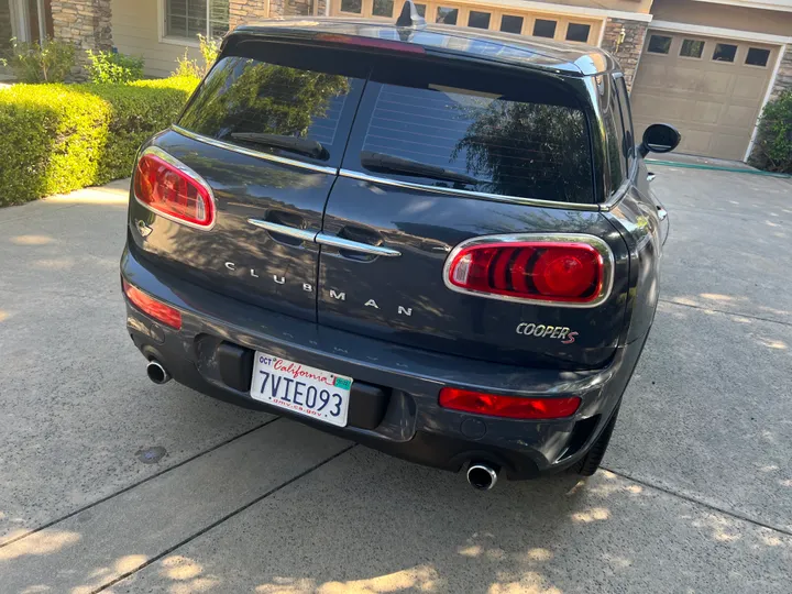 GREY, 2016 MINI CLUBMAN Image 14