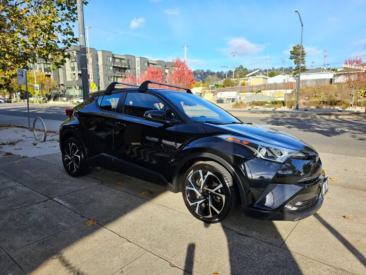 BLACK, 2018 TOYOTA C-HR Image 7