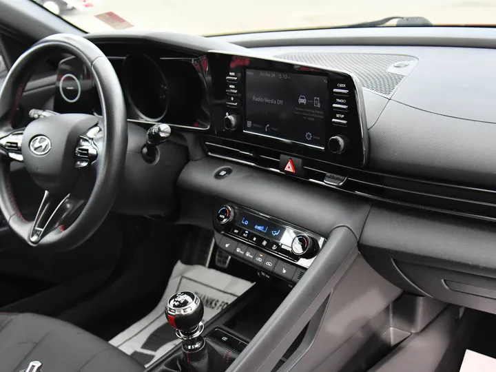 LAVA ORANGE, 2021 HYUNDAI ELANTRA Image 39