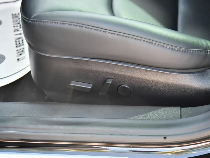 BLACK, 2019 TESLA MODEL 3 Image 14