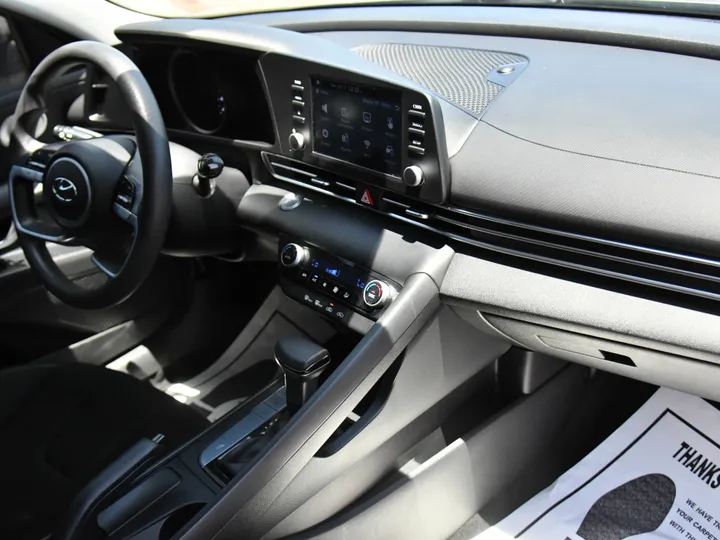 FLUID METAL, 2022 HYUNDAI ELANTRA Image 33