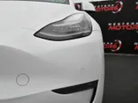 WHITE, 2021 TESLA MODEL Y Thumnail Image 9