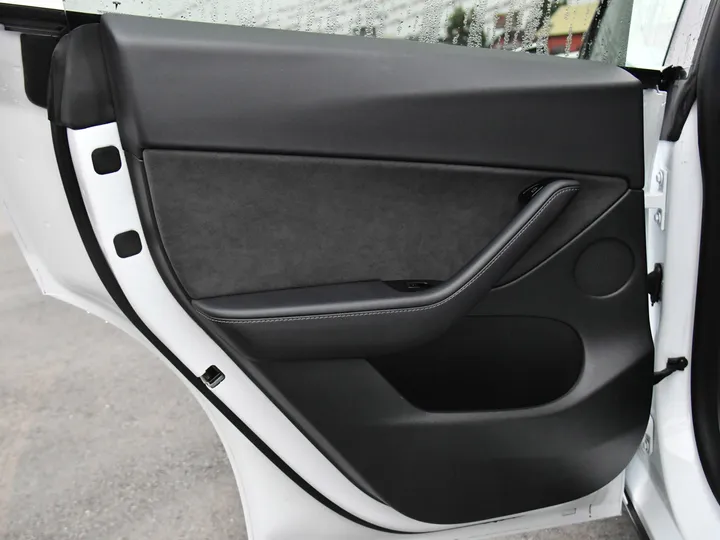 WHITE, 2021 TESLA MODEL Y Image 27