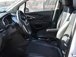 SUMMIT WHITE, 2021 BUICK ENCORE Thumnail Image 14