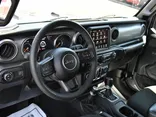 GRANITE CRYSTAL METALLIC CLEARCOAT, 2023 JEEP GLADIATOR Thumnail Image 12